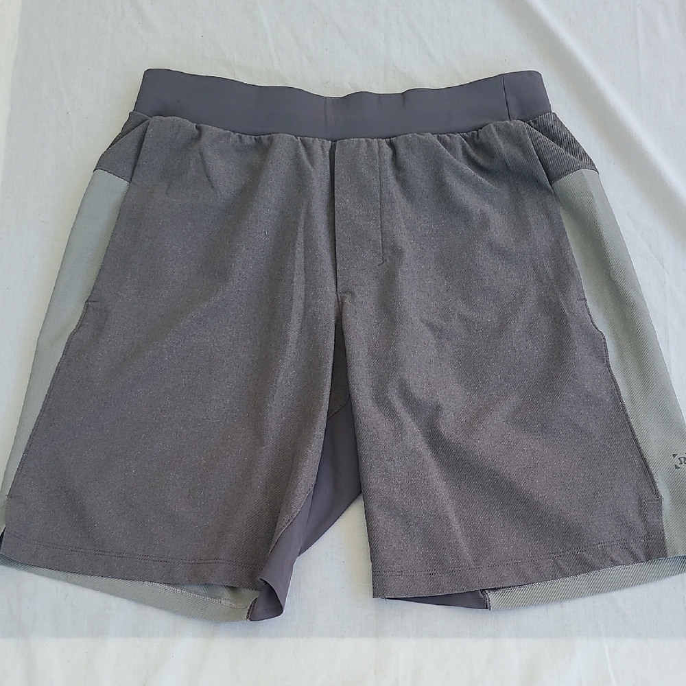 Lululemon Athletica Gray Athletic Shorts Lightweight Comfort